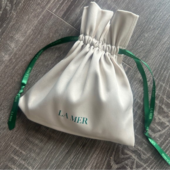 La Mer Sample Bag - Picture 6 of 6